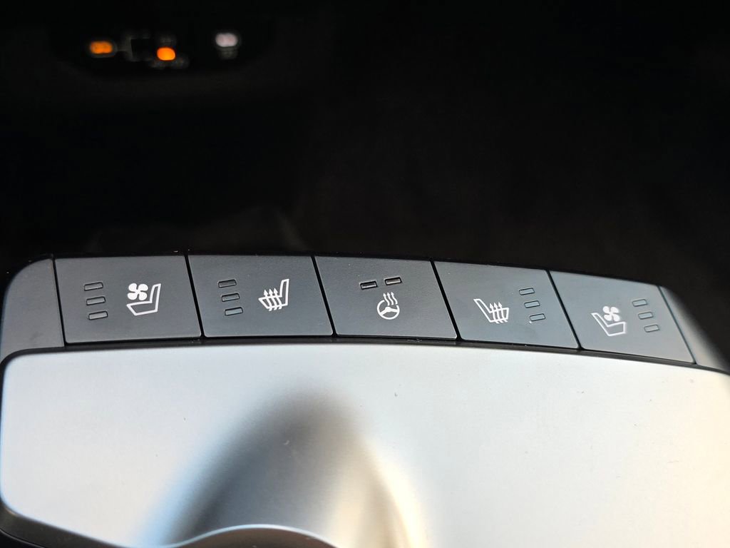 New 2025 Kia EV6 Wind image 11