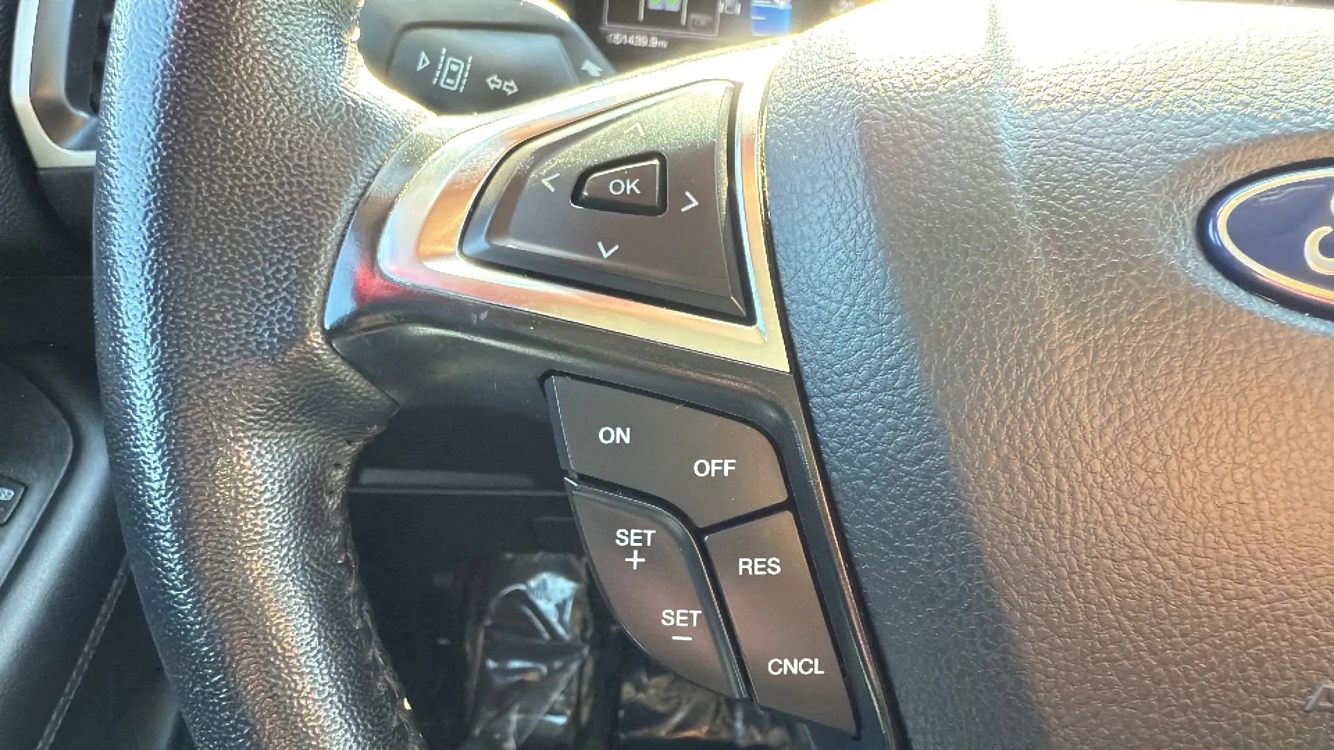 Used 2024 Ford Edge SEL image 12