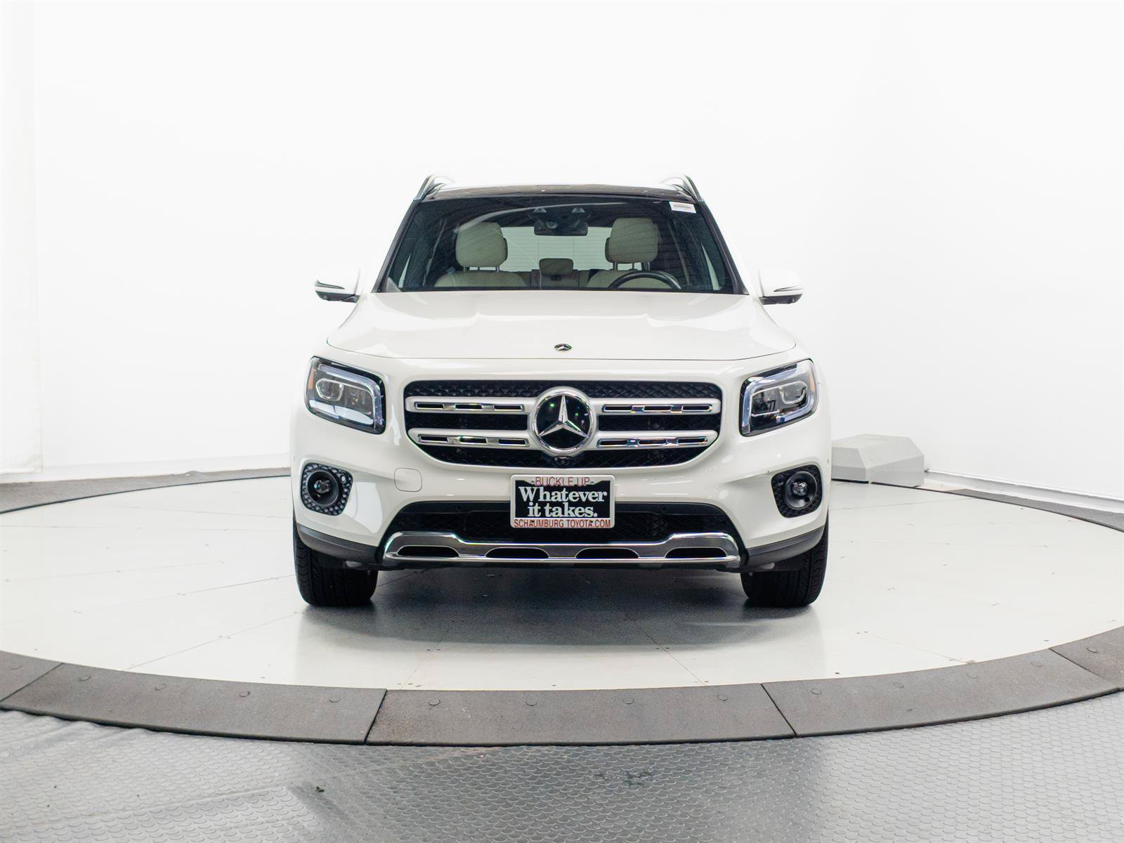 Used 2021 Mercedes-Benz GLB 250 4MATIC image 2