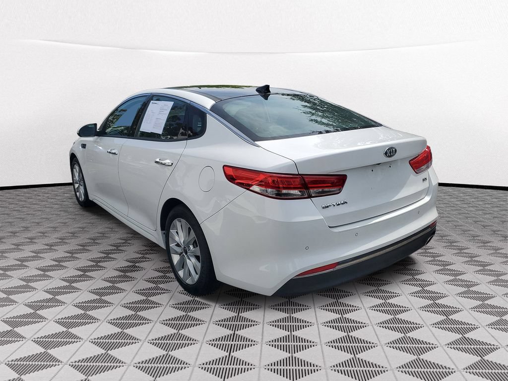 Used 2018 Kia Optima EX w/ Technology Package FWD image 4