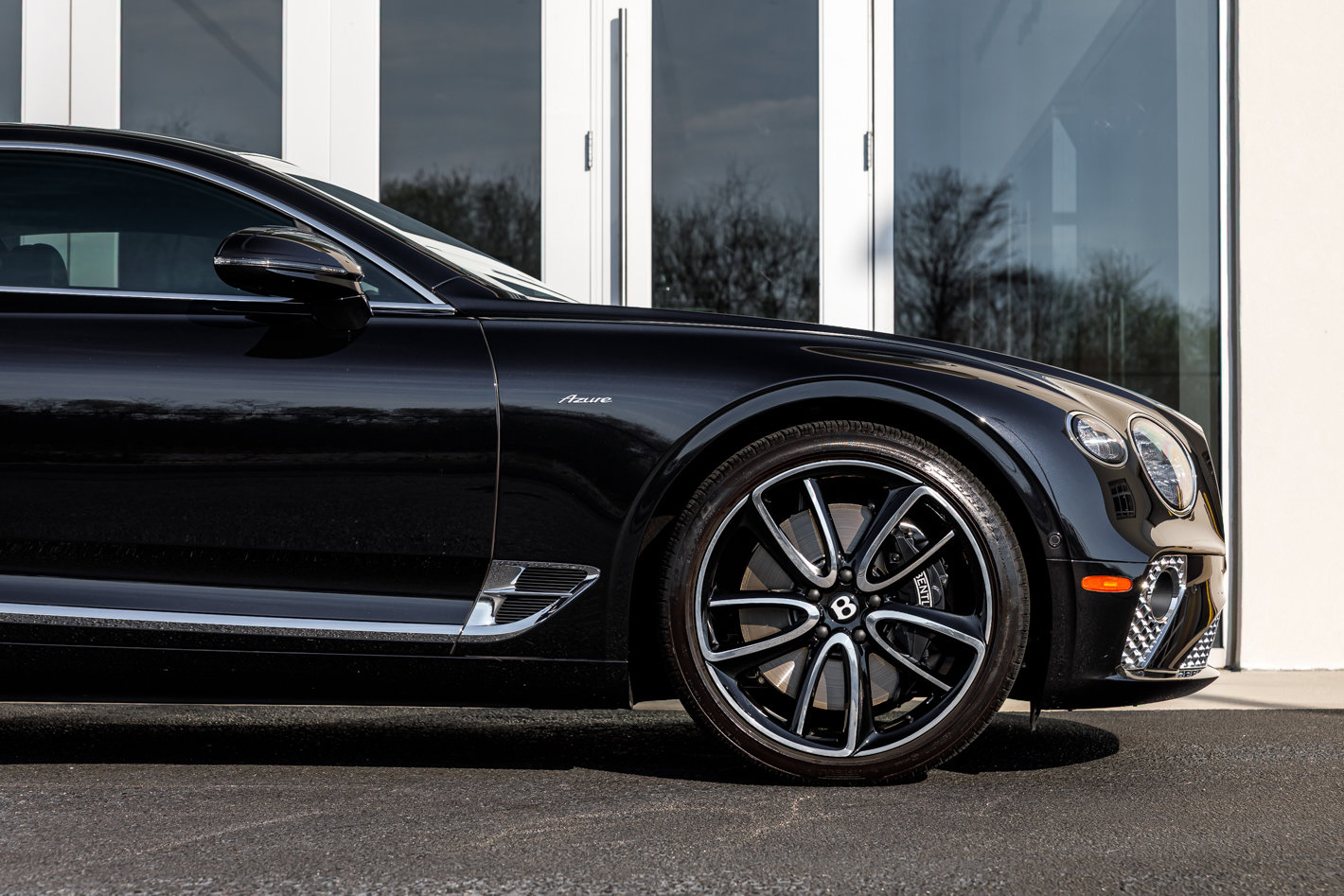 Used 2023 Bentley Continental GT Azure image 6