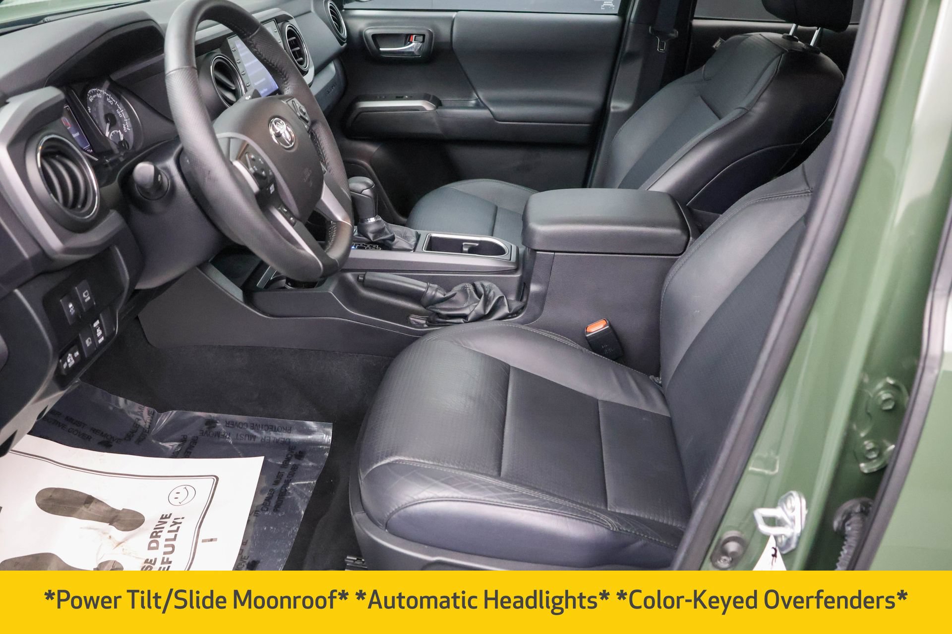 Used 2021 Toyota Tacoma TRD Sport w/ TRD Premium Sport Package AWD/4WD image 6