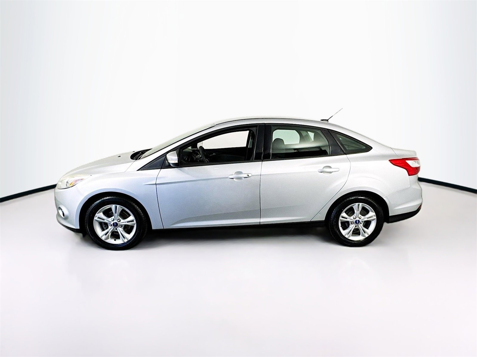 Used 2013 Ford Focus SE image 4