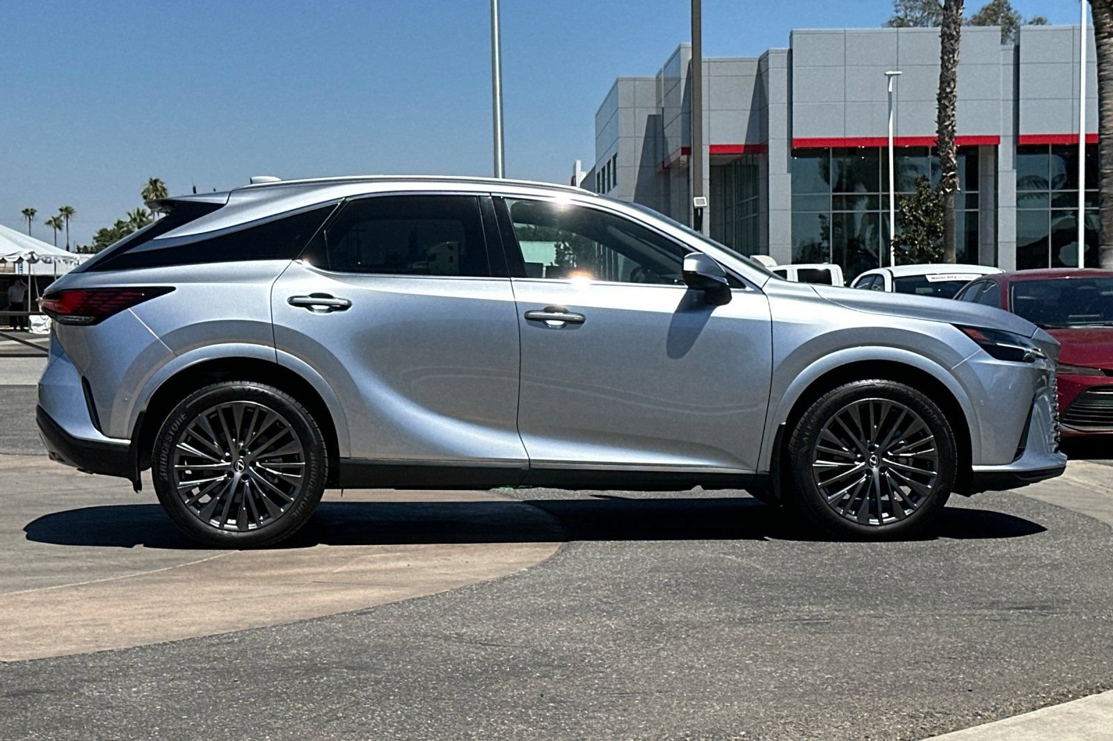 Certified 2025 Lexus RX 350 w/ Convenience Package AWD/4WD image 3