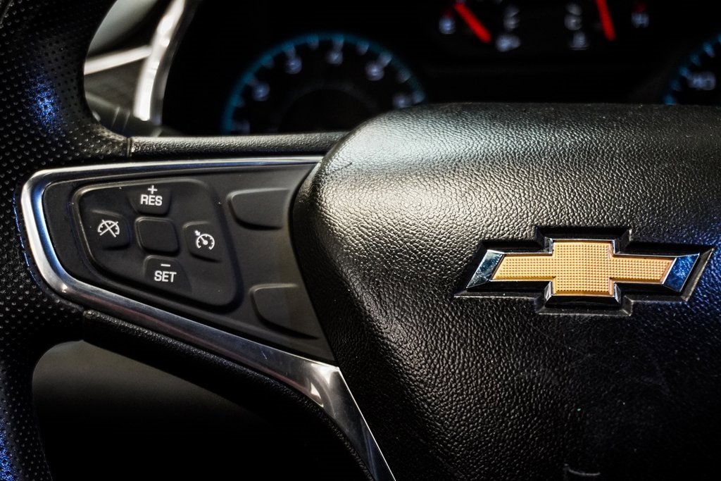 Used 2020 Chevrolet Malibu LT image 16