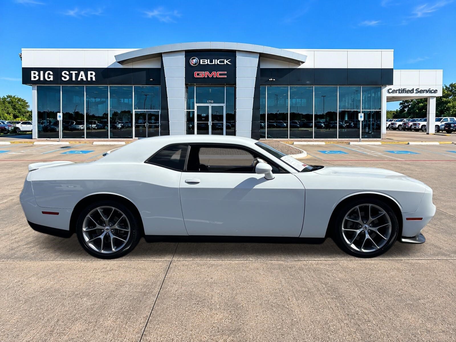 Used 2022 Dodge Challenger GT RWD image 2