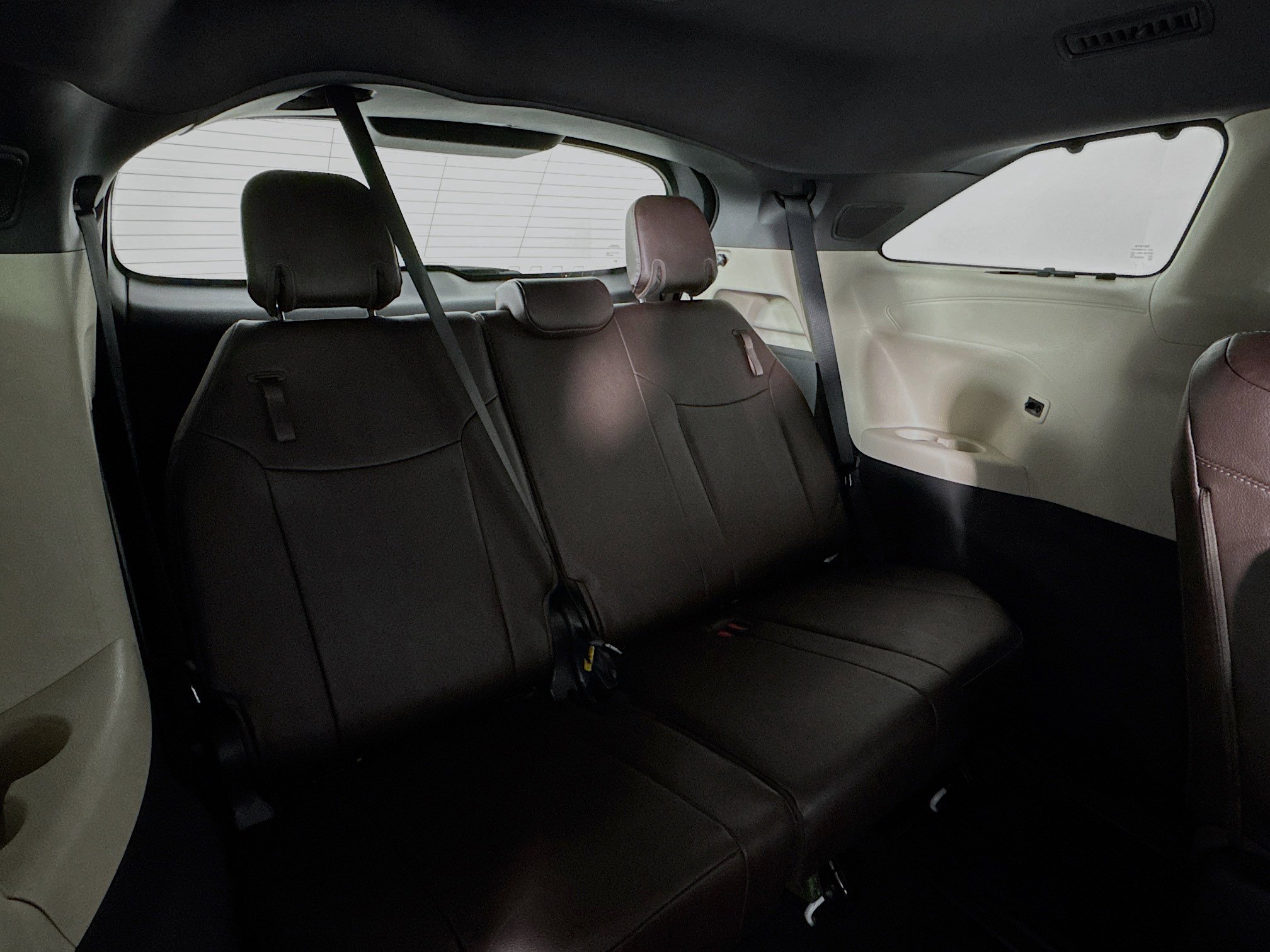 Used 2022 Toyota Sienna Platinum image 30