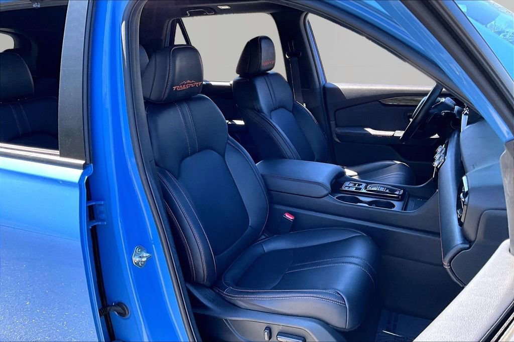 Used 2024 Honda Pilot TrailSport image 23