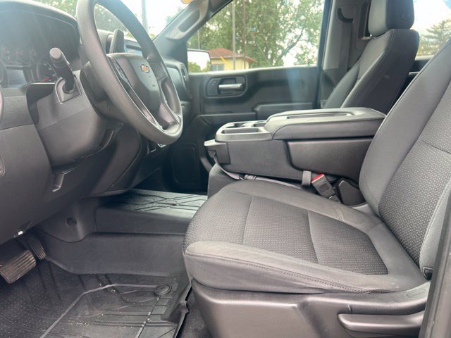 Used 2020 Chevrolet Silverado 1500 Custom w/ Custom Value Package AWD/4WD image 17