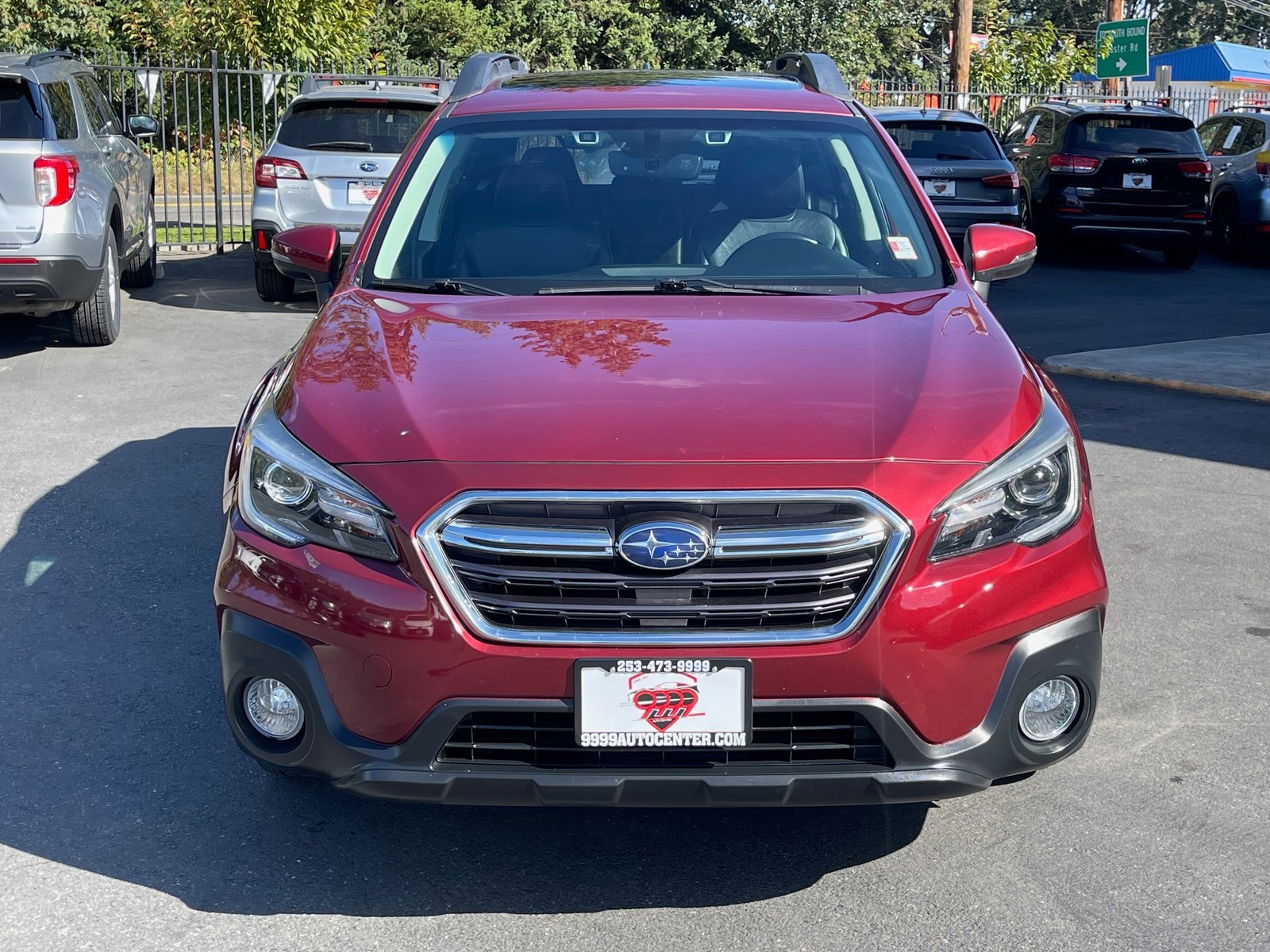 Used 2018 Subaru Outback 2.5i Limited image 2