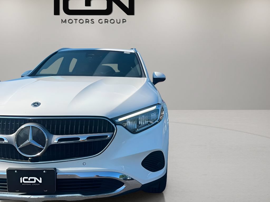 Used 2024 Mercedes-Benz GLC 300 4MATIC image 9