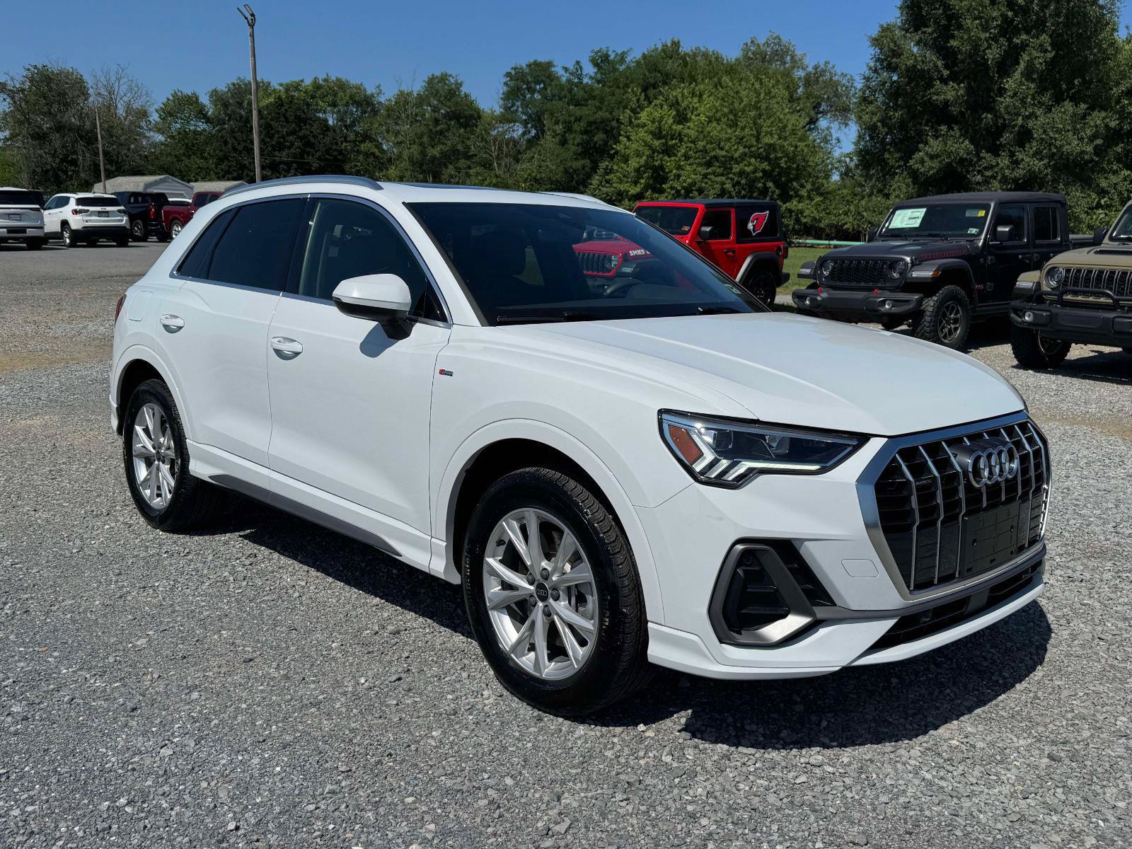 Used 2025 Audi Q3 2.0T Premium AWD/4WD image 27