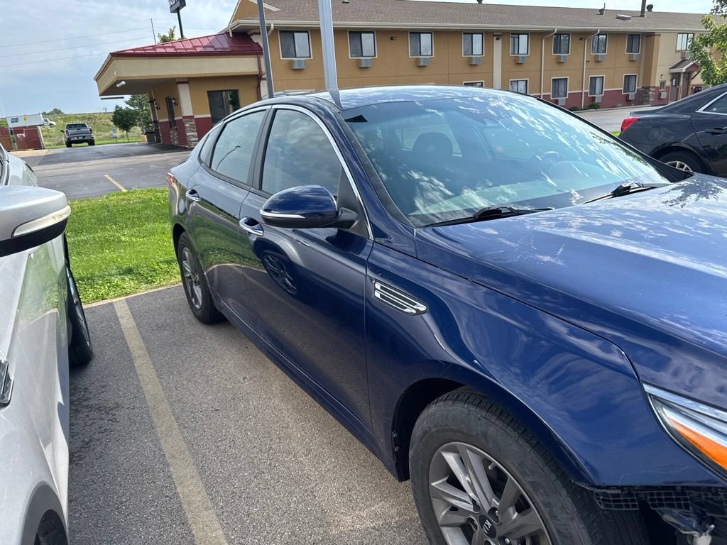 Used 2020 Kia Optima LX FWD image 2