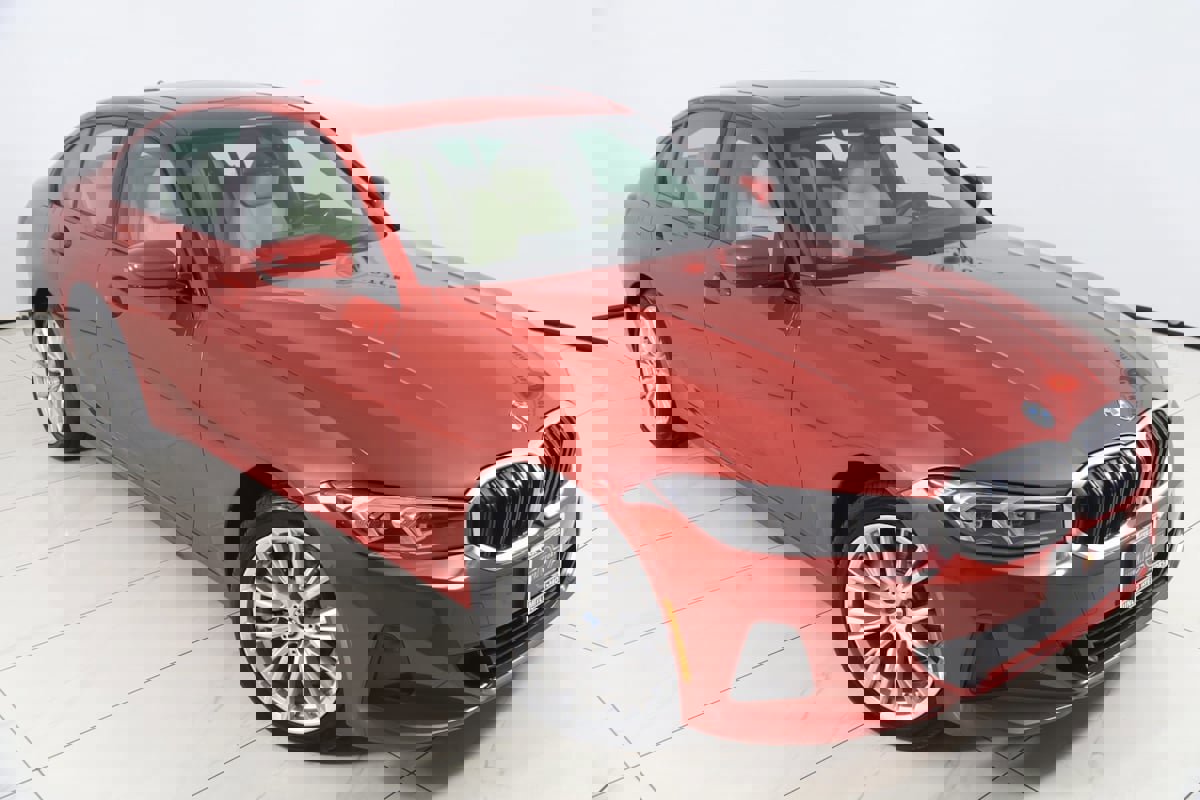 Used 2023 BMW 330i xDrive 330i xDrive image 17