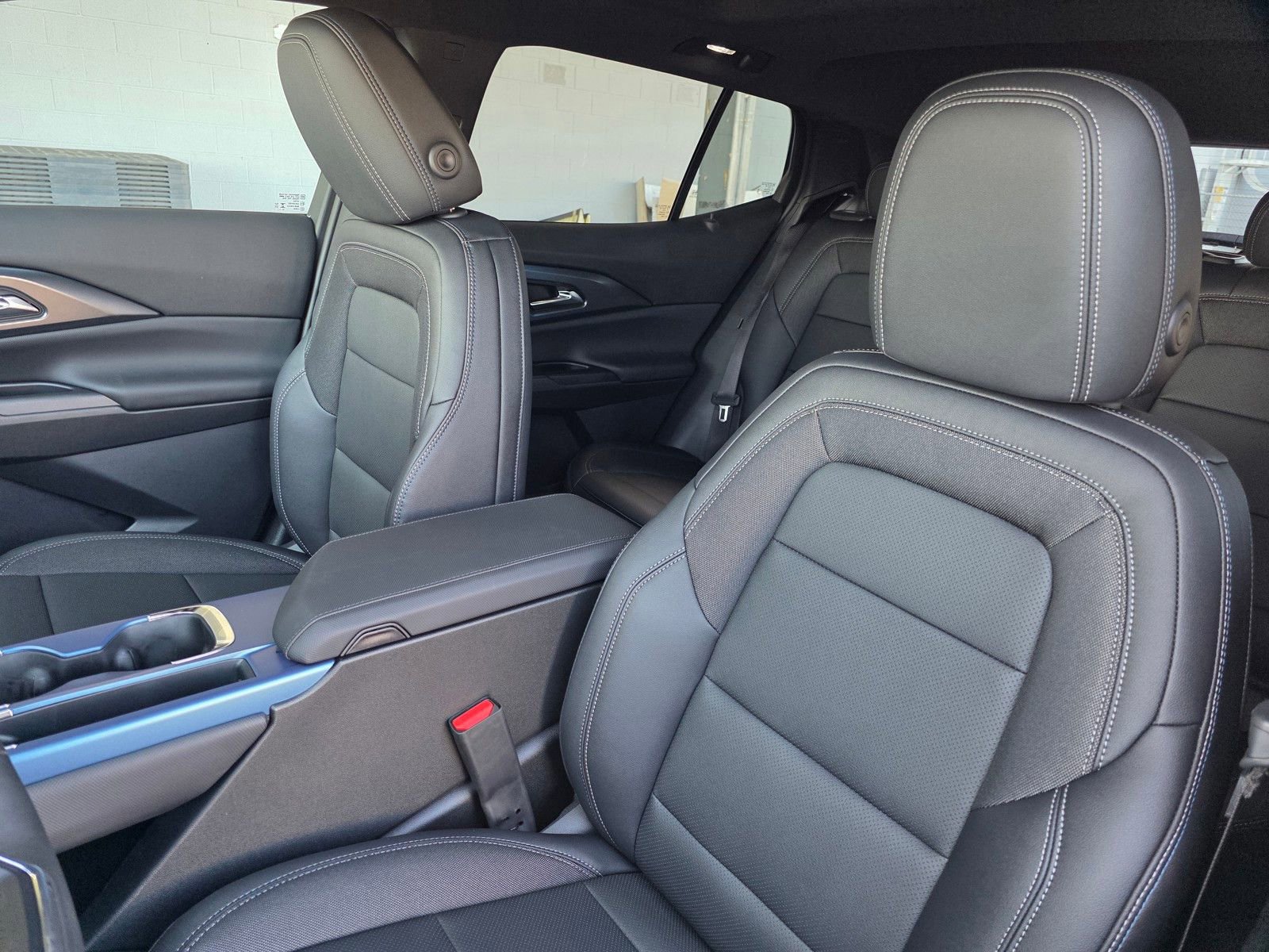 New 2026 Chevrolet Equinox EV LT image 21