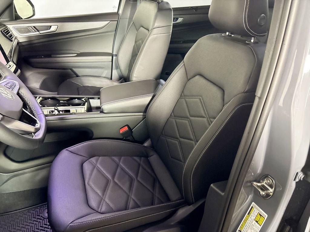 New 2026 Volkswagen Atlas Cross Sport SE image 11