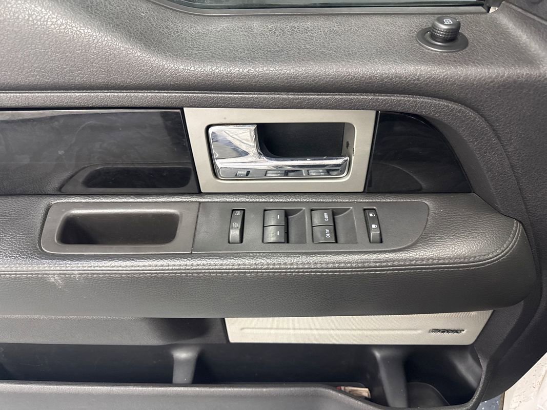 Used 2011 Ford F150 Platinum w/ Max Trailer Tow Pkg AWD/4WD image 9