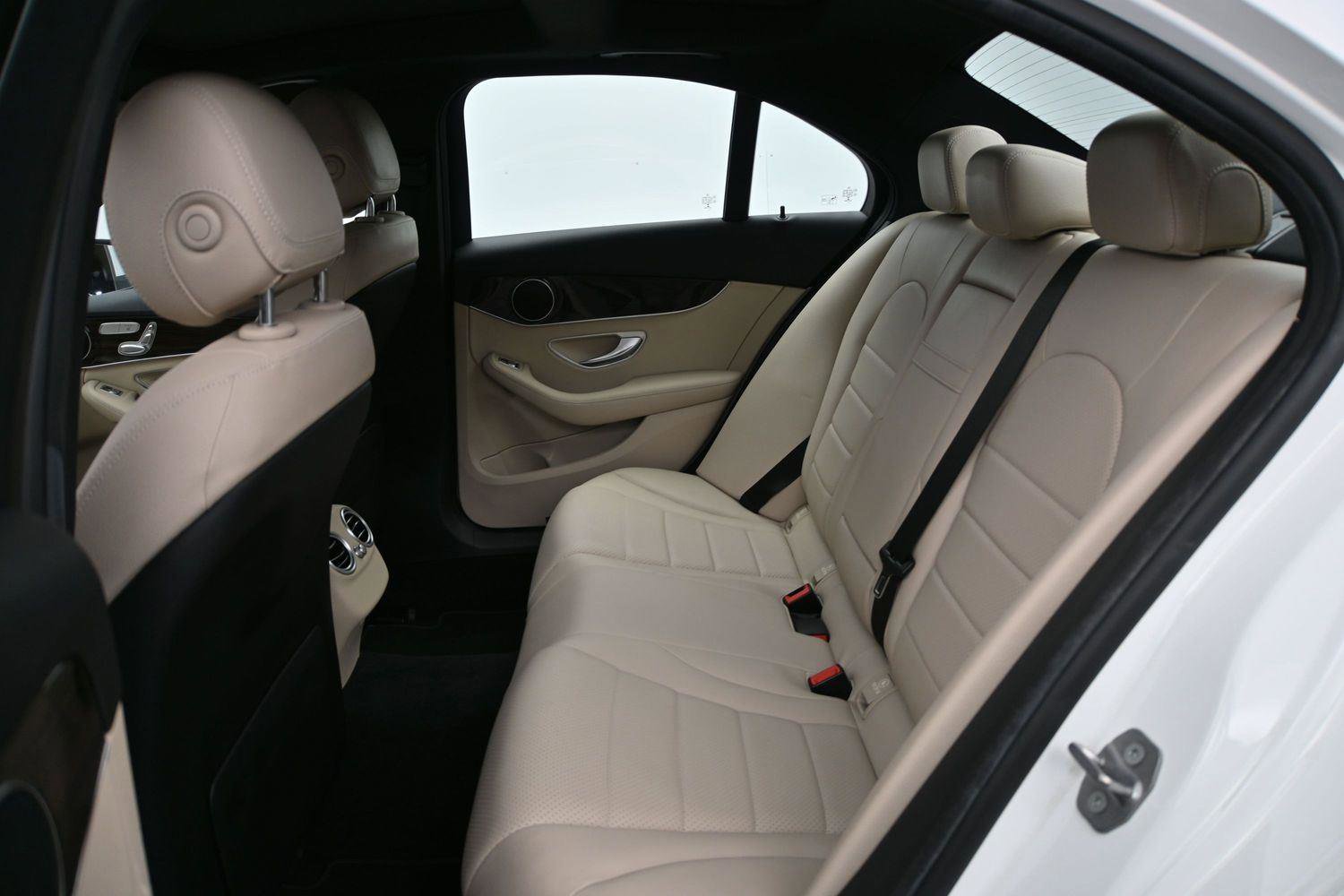 Used 2018 Mercedes-Benz C 300 4MATIC Sedan image 10