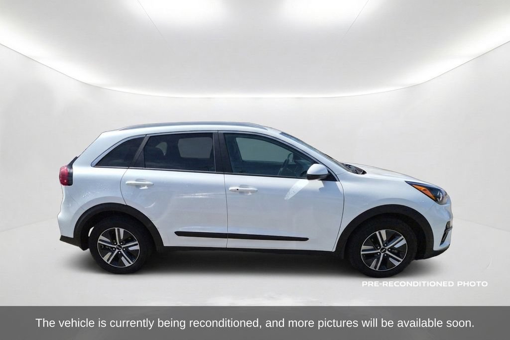 Used 2022 Kia Niro LXS FWD image 4