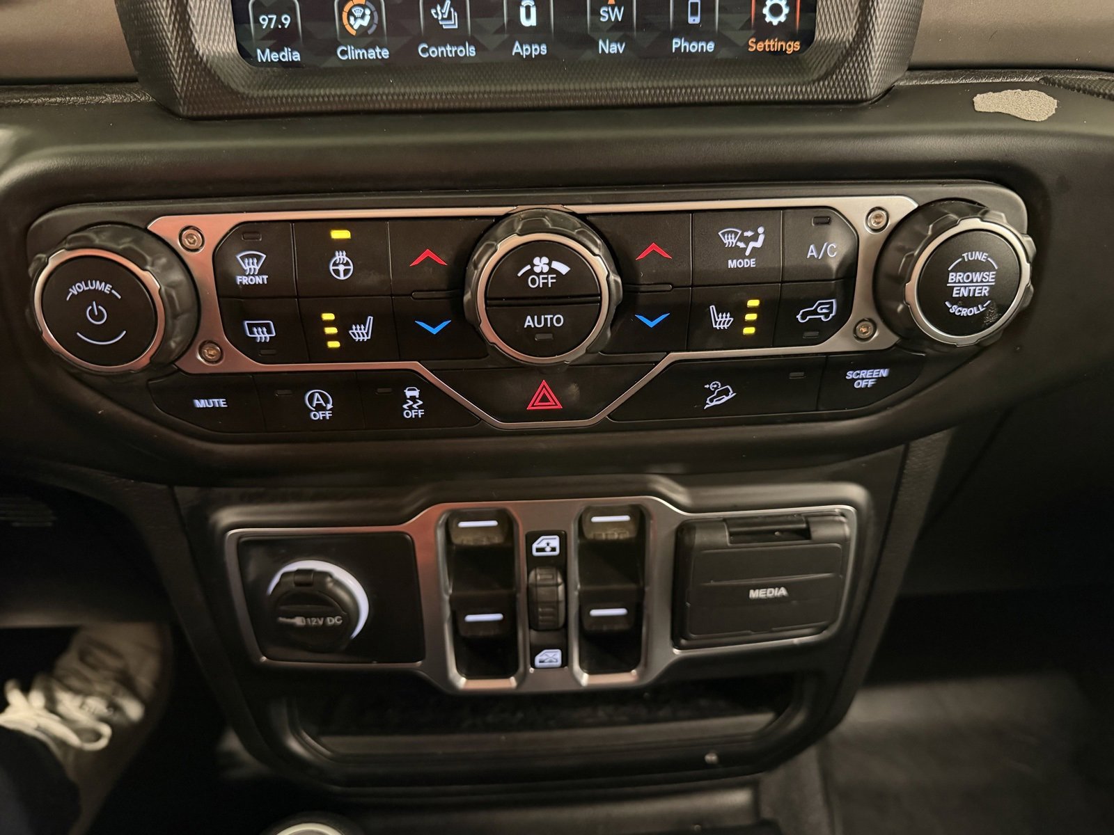 Used 2021 Jeep Wrangler Unlimited Willys image 31