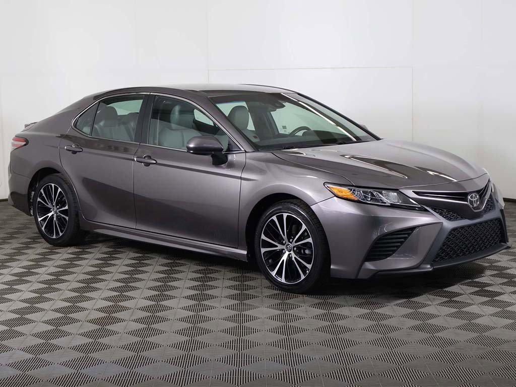 Used 2018 Toyota Camry SE image 45