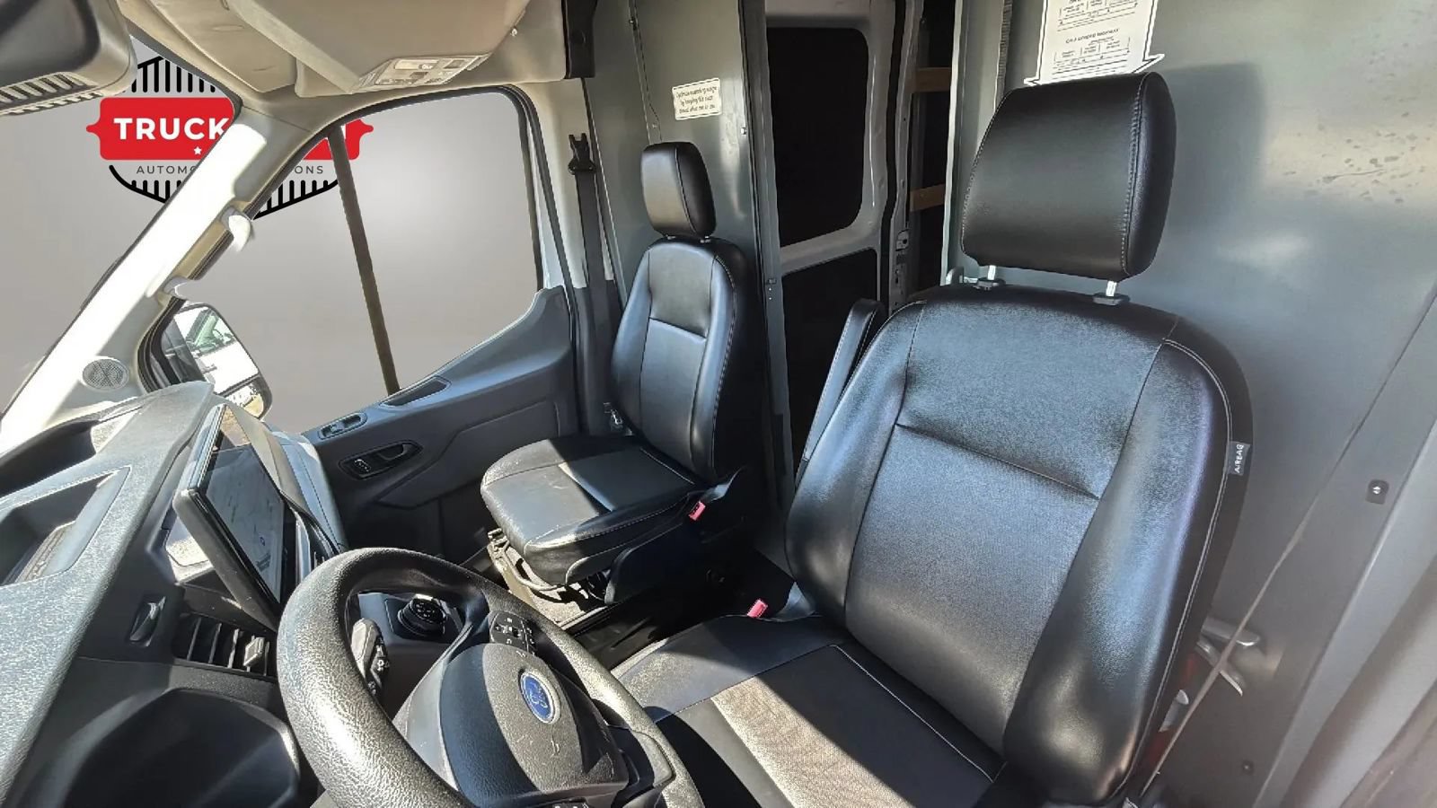 Used 2022 Ford E-Transit 148 High Roof w/ Load Area Protection Package RWD image 35