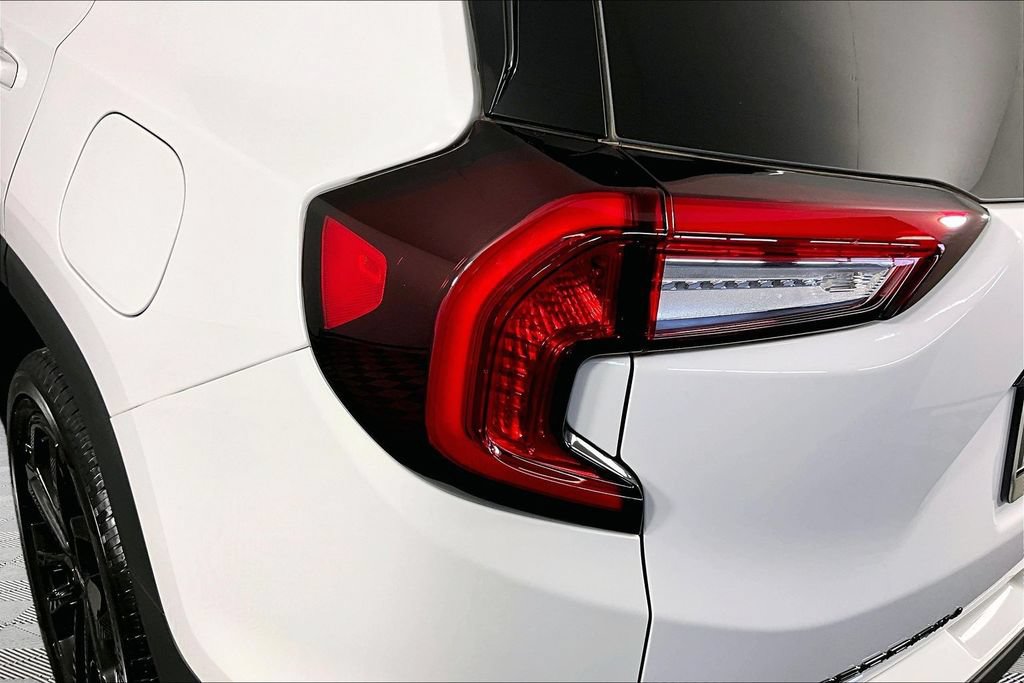 Used 2022 GMC Terrain SLT w/ Elevation Edition FWD image 22