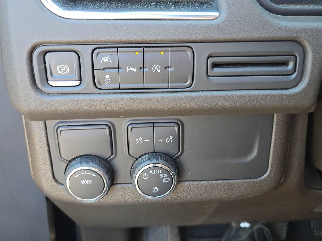 Used 2024 Chevrolet Tahoe LT image 24