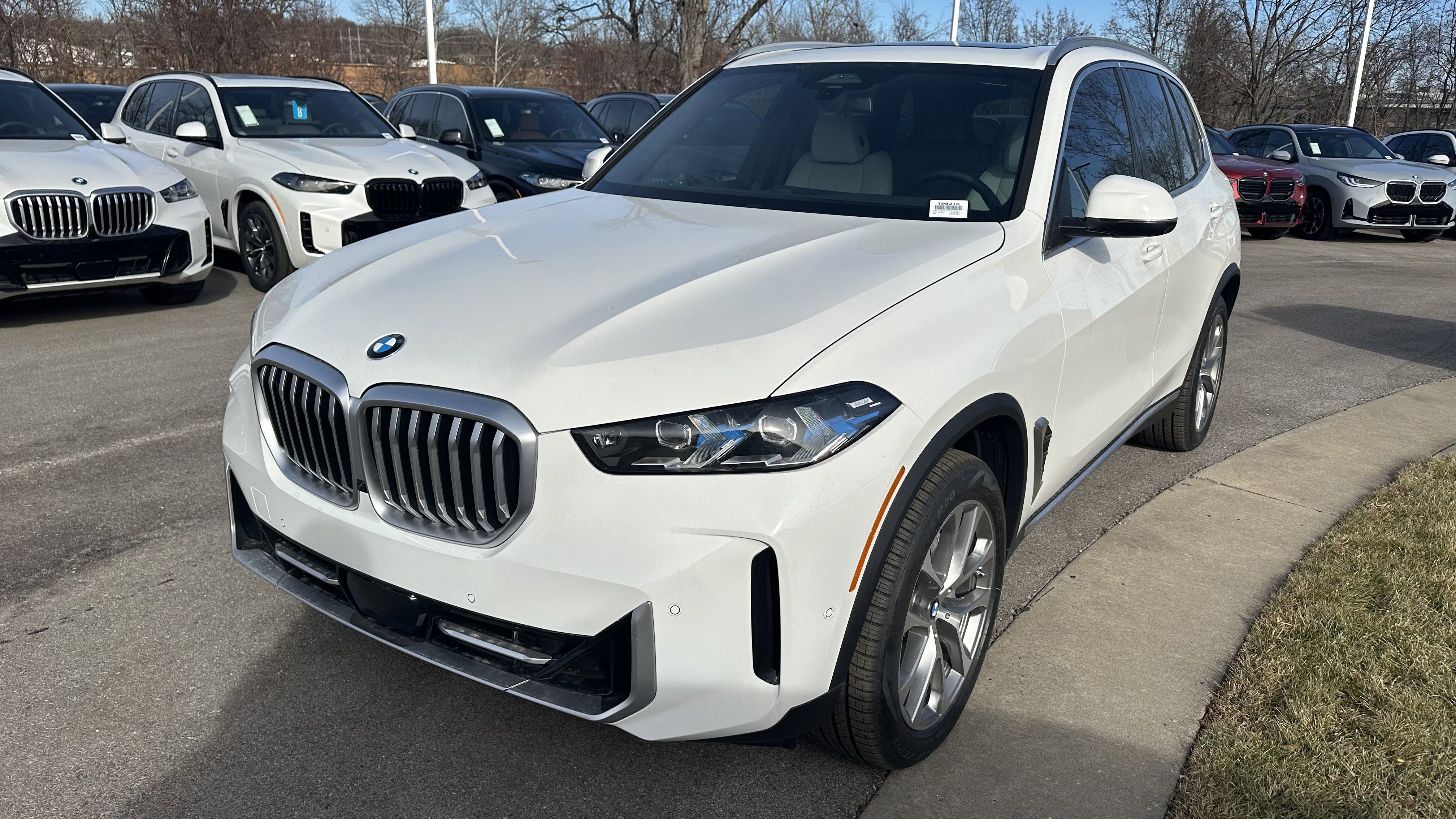 Used 2026 BMW X5 xDrive40i w/ Premium Package AWD/4WD image 5
