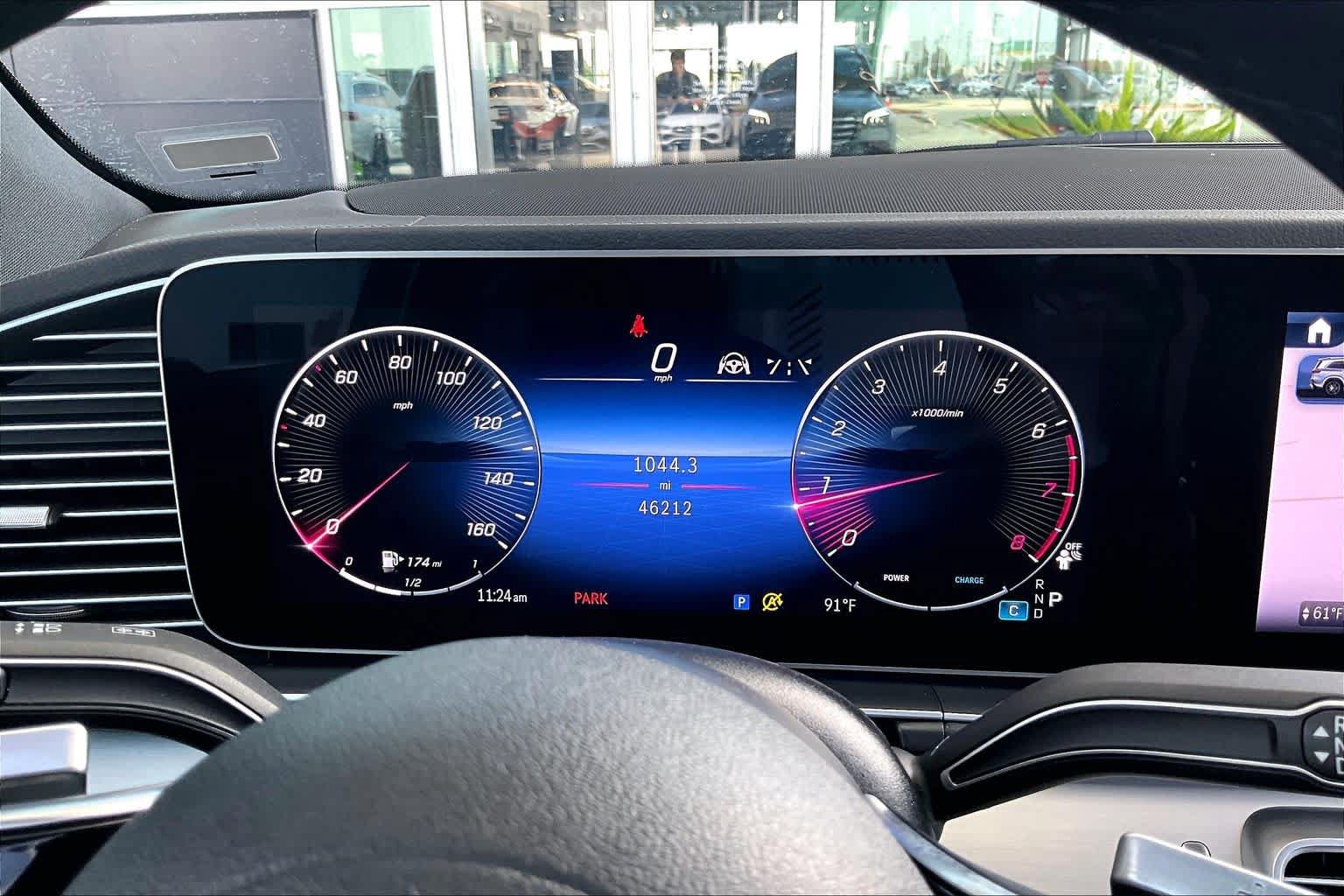 Used 2024 Mercedes-Benz GLS 450 4MATIC image 23