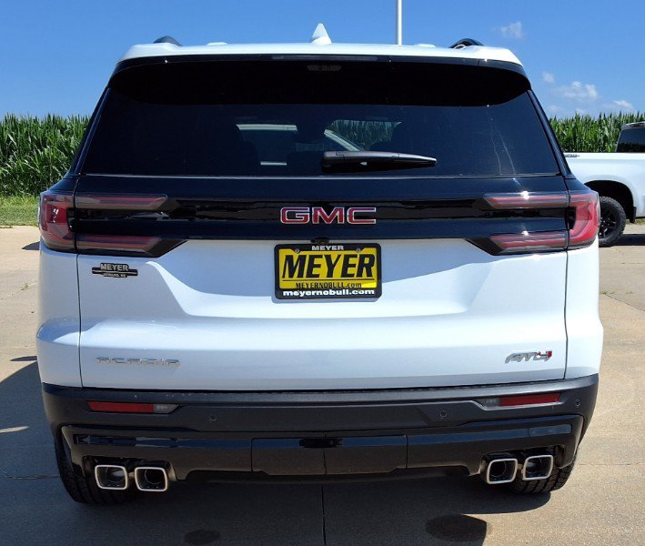 New 2026 GMC Acadia AT4 w/ Luxury Package AWD/4WD image 7