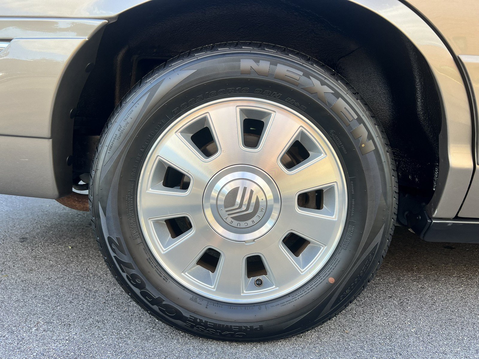 Used 2003 Mercury Grand Marquis LS RWD image 86