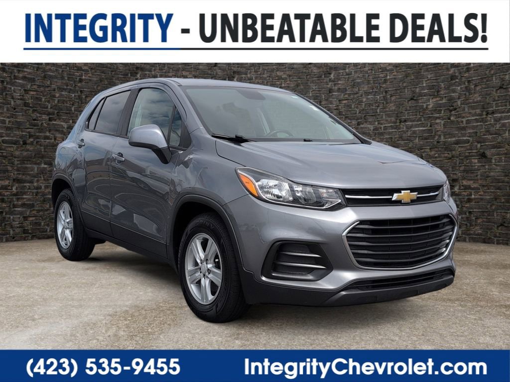 Used 2020 Chevrolet Trax LS w/ Tint and Cruise Package FWD image 1