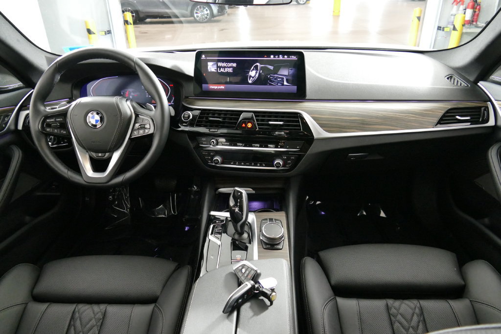 Used 2023 BMW 530i xDrive w/ Premium Package AWD/4WD image 25