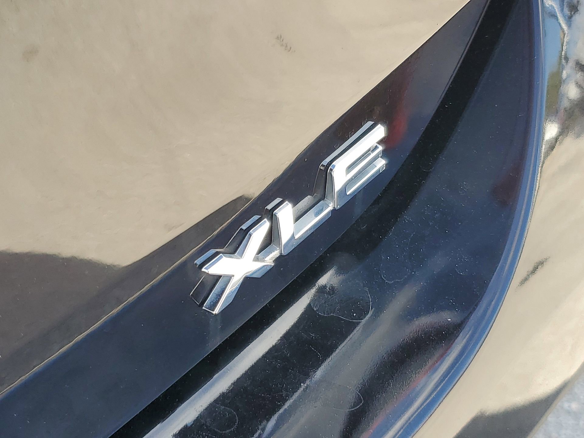 Used 2021 Toyota Highlander XLE image 7