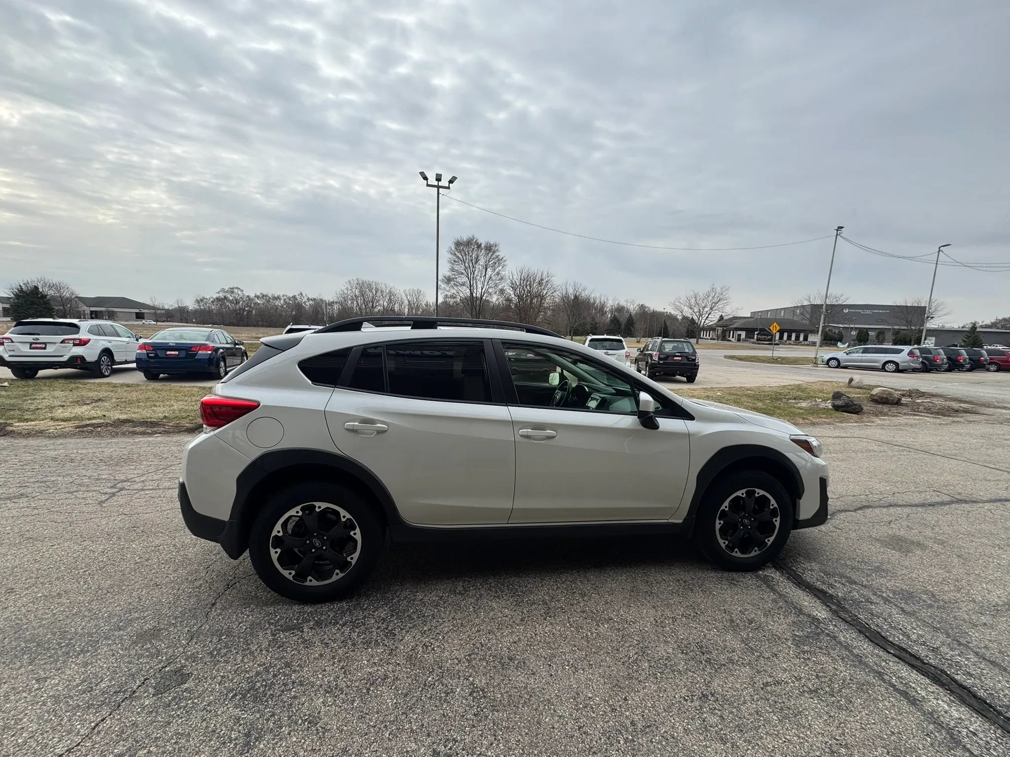 Used 2021 Subaru Crosstrek 2.0i Premium AWD/4WD image 6
