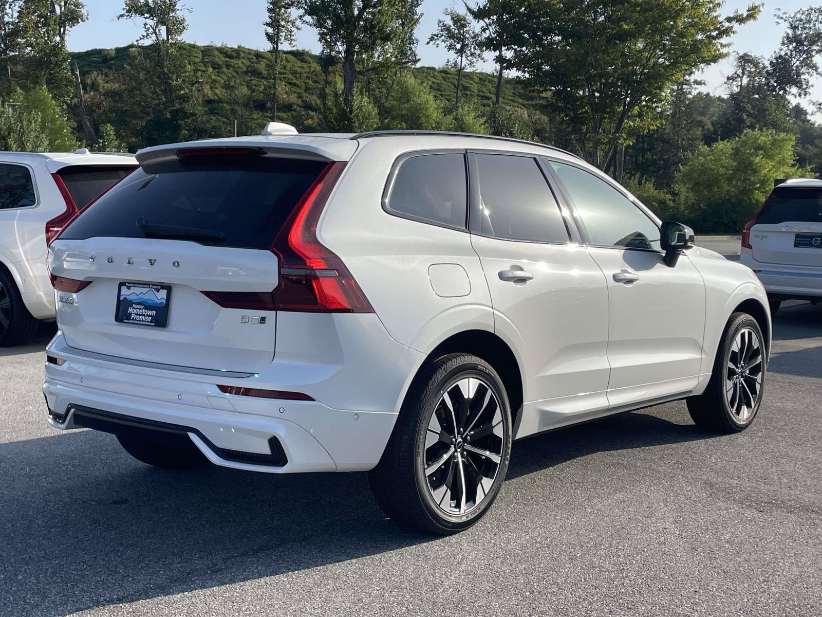 New 2026 Volvo XC60 B5 Plus w/ Protection Package Premier AWD/4WD image 29