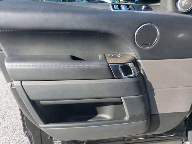 Used 2019 Land Rover Range Rover Sport HSE Dynamic image 9