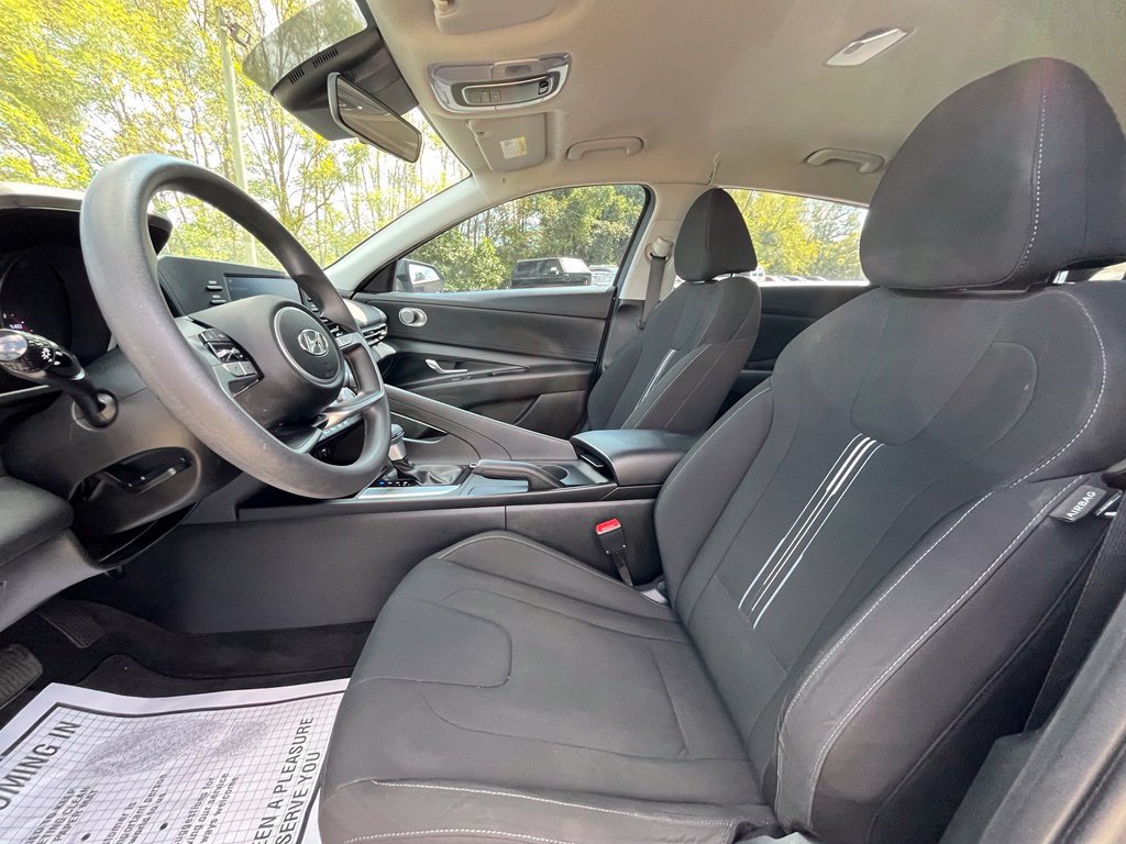 Used 2021 Hyundai Elantra SEL FWD image 23