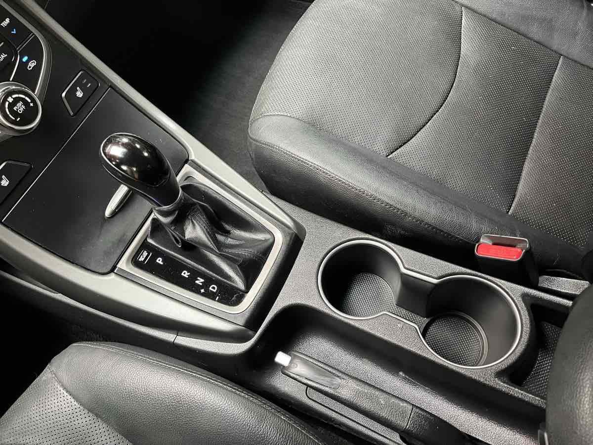 Used 2016 Hyundai Elantra Limited FWD image 20