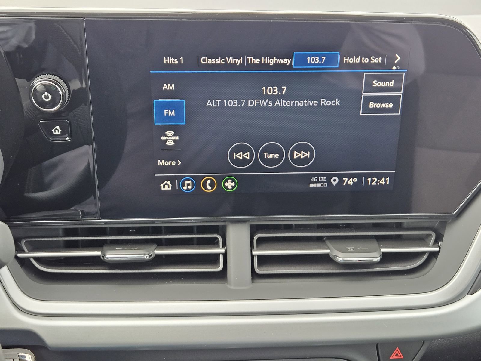 New 2026 Chevrolet Trax LS w/ Driver Confidence Package image 18