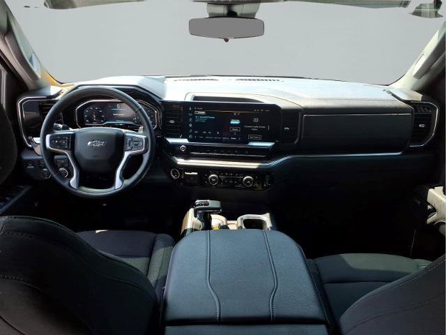 Used 2025 Chevrolet Silverado 1500 LT Trail Boss w/ Convenience Package II AWD/4WD image 7