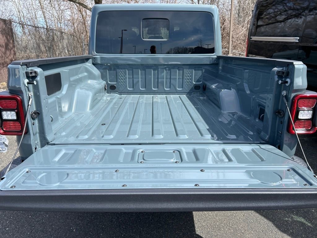 New 2026 Jeep Gladiator Sport AWD/4WD image 24
