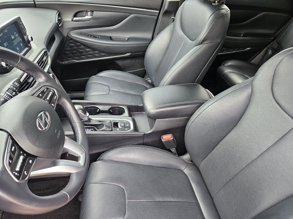 Used 2019 Hyundai Santa Fe Limited AWD/4WD image 17