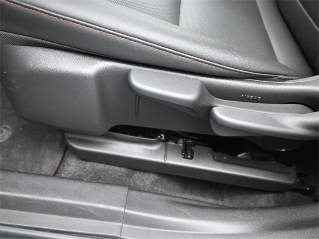 Used 2024 Chevrolet Trax RS image 9