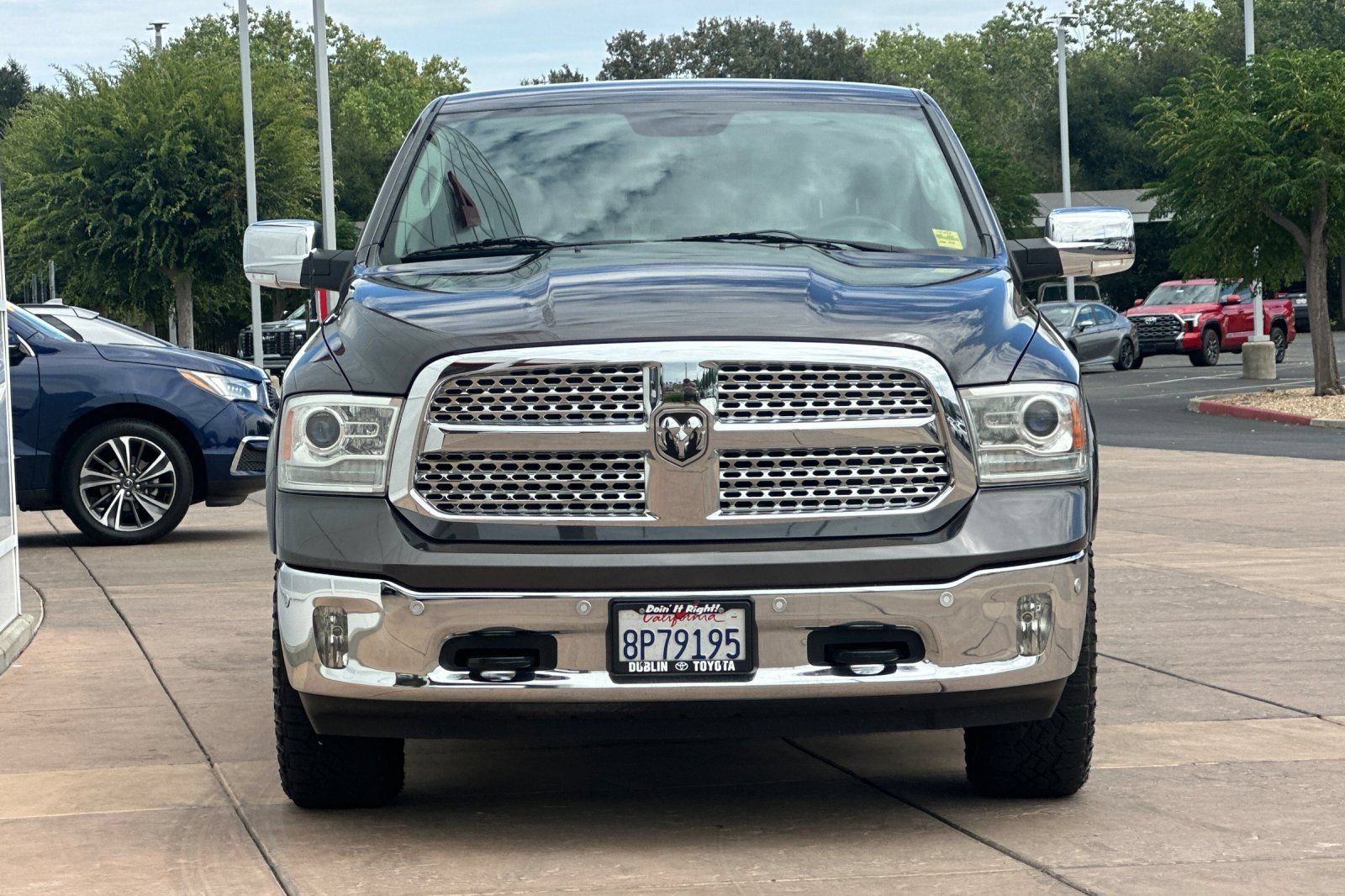 Used 2014 RAM 1500 Laramie w/ Convenience Group AWD/4WD image 10