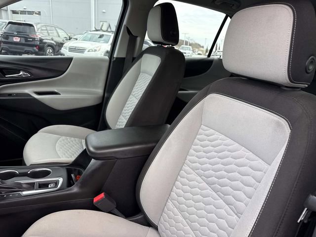 Used 2020 Chevrolet Equinox LS image 13