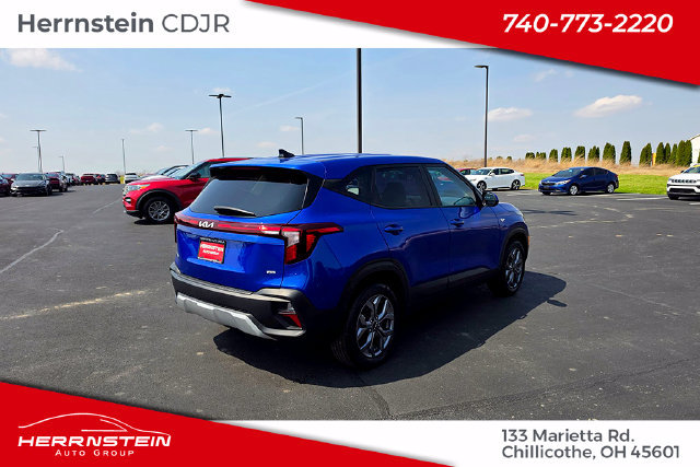 Used 2024 Kia Seltos LX AWD/4WD image 28