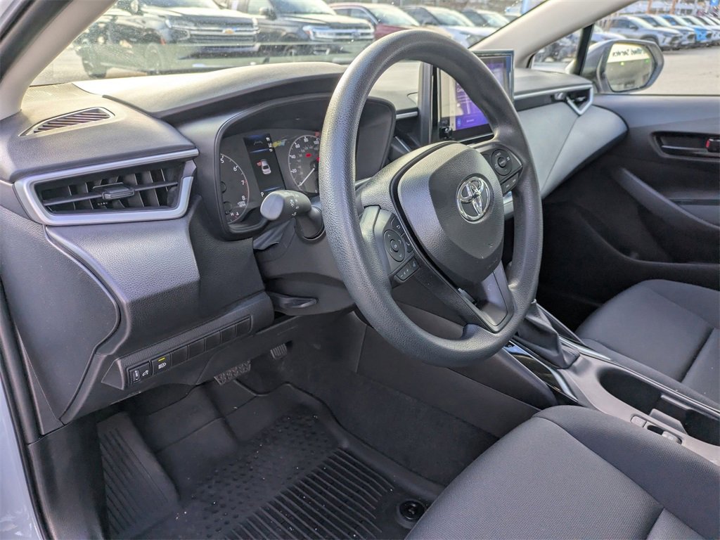Used 2025 Toyota Corolla LE image 16
