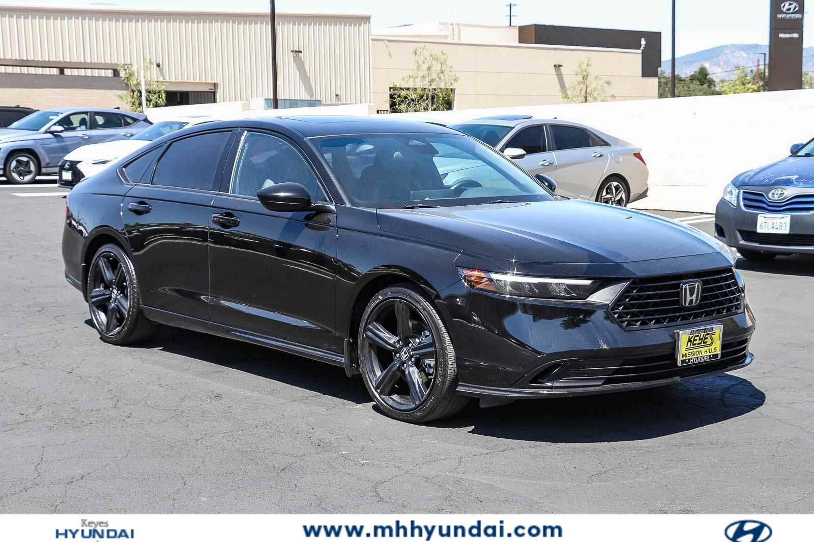 Used 2024 Honda Accord Sport image 5